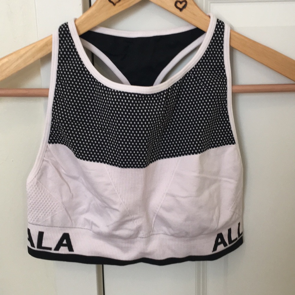 Crop sports bra